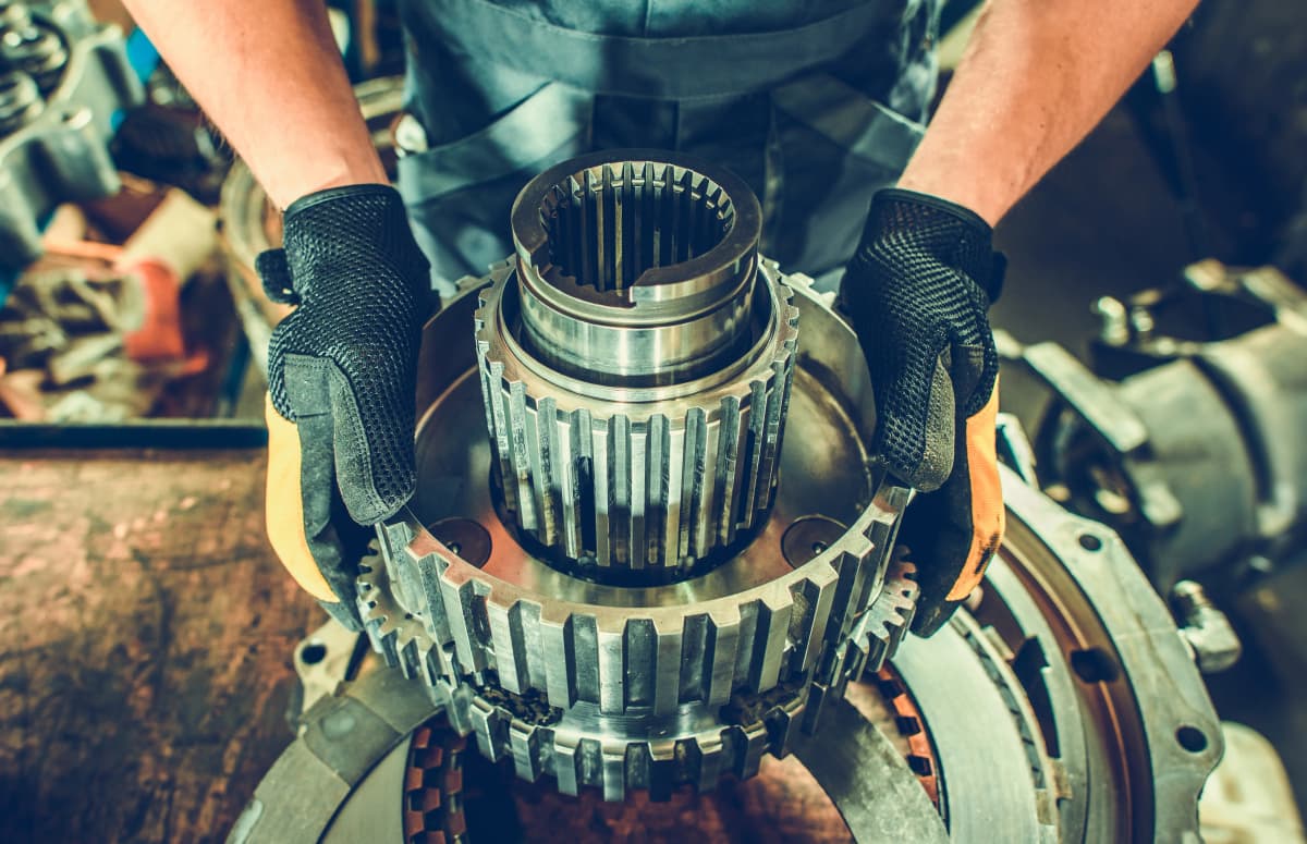 Professional transmission diagnostics at RM PRO Auto in Boucherville